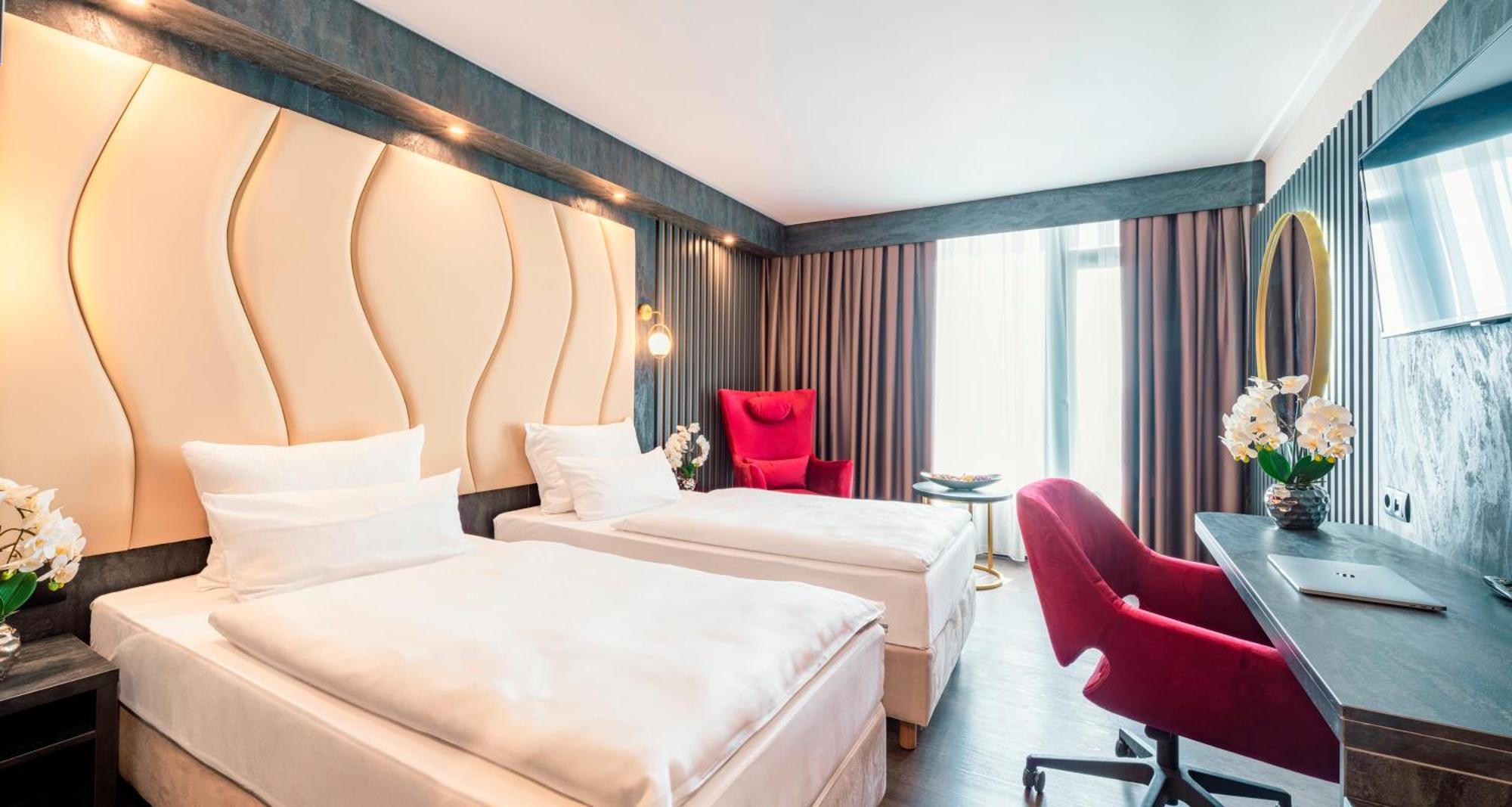 Plaza Hotel Bruchsal Buitenkant foto