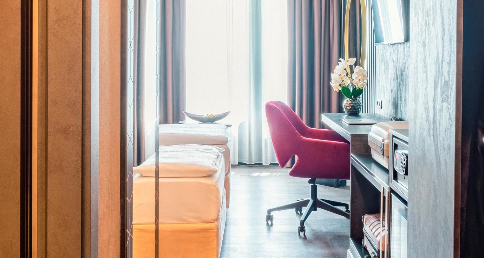 Plaza Hotel Bruchsal Buitenkant foto